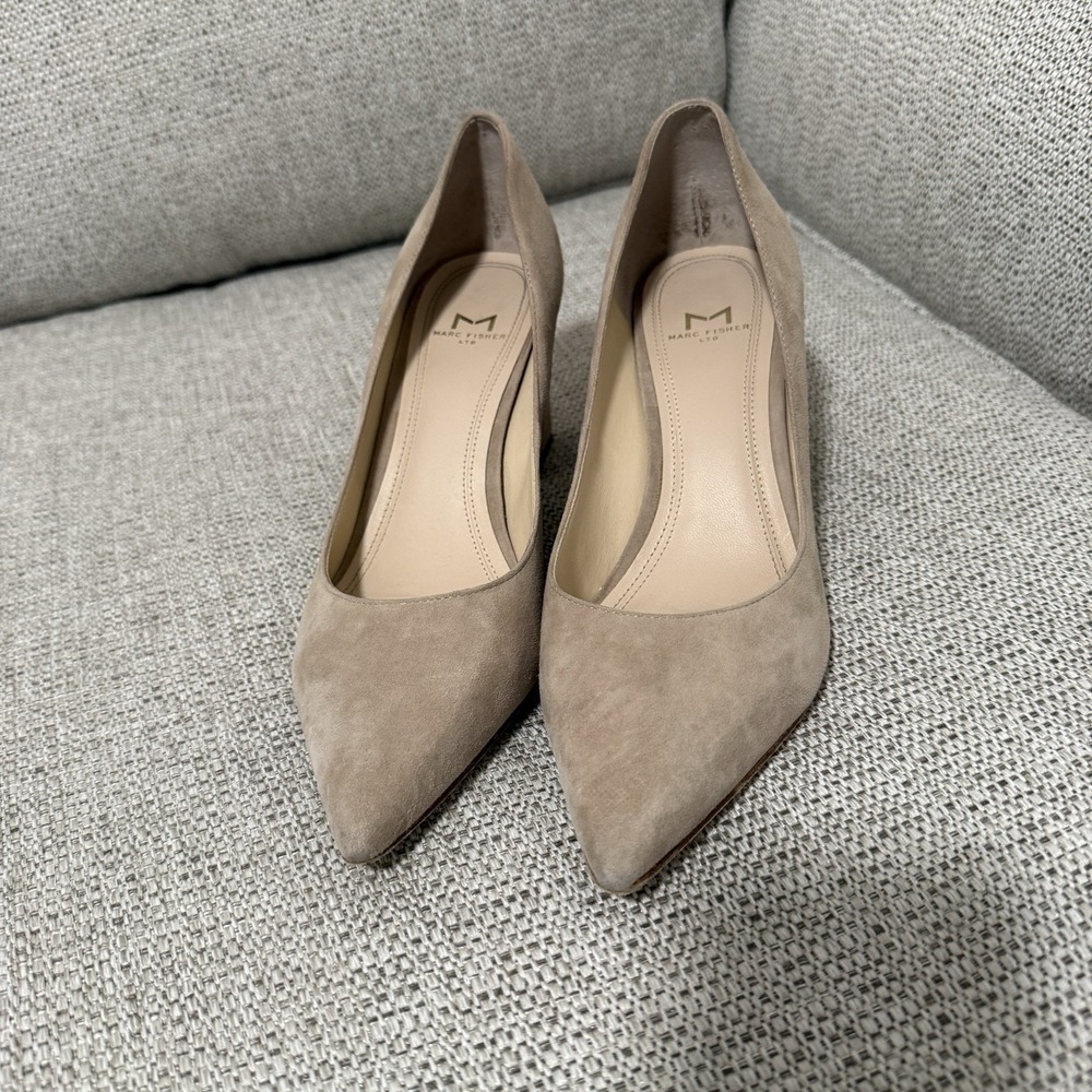 Marc Fisher Tan Suede Zala Block Heel Pump Shoe Size 7.5 - Picture 4 of 9